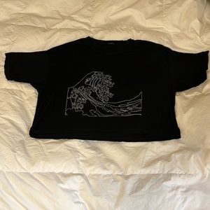 Brandy Melville black wave tshirt